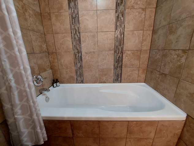 4902 37 Street, Red Deer, T4N 6M9, 2 Bedrooms Bedrooms, ,2 BathroomsBathrooms,Condo,For Rent,4902 37 Street,2003