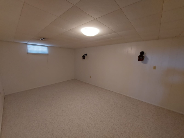 16 Mackenzie Crescent, Red Deer, 4 Bedrooms Bedrooms, ,2.5 BathroomsBathrooms,House,For Rent,16 Mackenzie Crescent ,2005