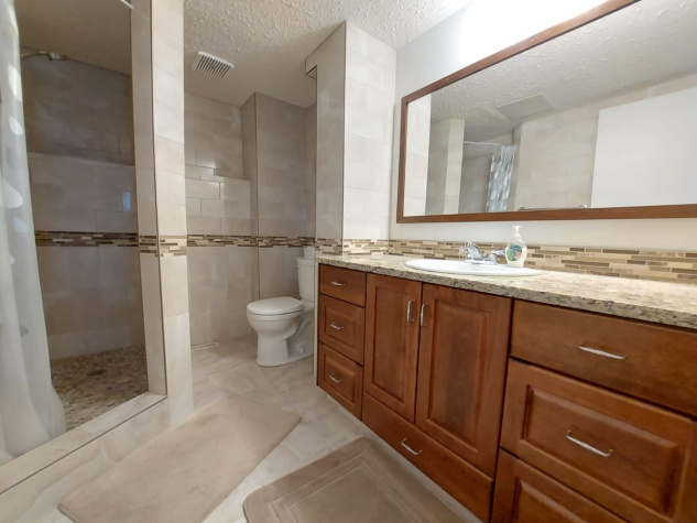 16 Mackenzie Crescent, Red Deer, 4 Bedrooms Bedrooms, ,2.5 BathroomsBathrooms,House,For Rent,16 Mackenzie Crescent ,2005