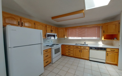 16 Mackenzie Crescent, Red Deer, 4 Bedrooms Bedrooms, ,2.5 BathroomsBathrooms,House,For Rent,16 Mackenzie Crescent ,2005
