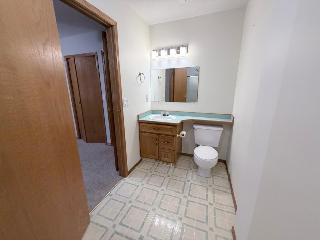 9 Parson Drive, Sylvan Lake, T4S 1K4, 4 Bedrooms Bedrooms, ,3 BathroomsBathrooms,House,For Rent,Parson,2015