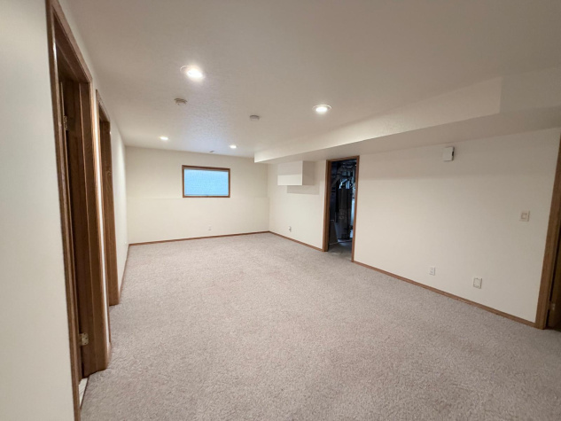 9 Parson Drive, Sylvan Lake, T4S 1K4, 4 Bedrooms Bedrooms, ,3 BathroomsBathrooms,House,For Rent,Parson,2015
