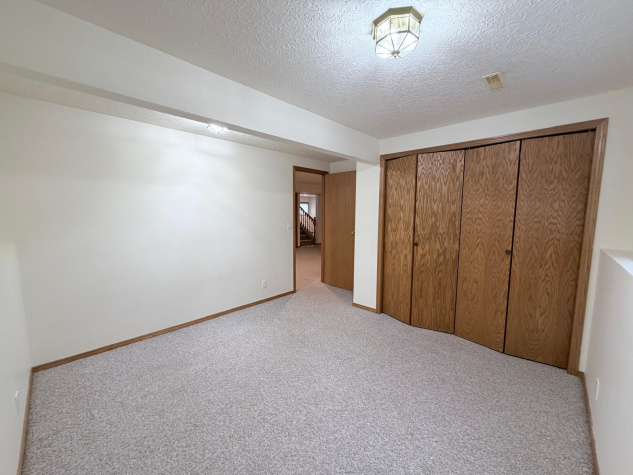 9 Parson Drive, Sylvan Lake, T4S 1K4, 4 Bedrooms Bedrooms, ,3 BathroomsBathrooms,House,For Rent,Parson,2015
