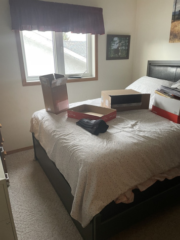 9 Parson Drive, Sylvan Lake, 5 Bedrooms Bedrooms, ,3 BathroomsBathrooms,House,For Rent,9 Parson Drive ,2015