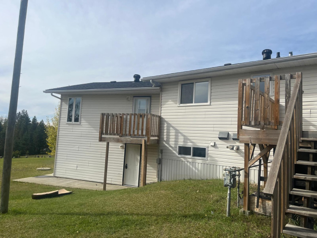 35 Centre Street, Ponoka County, 4 Bedrooms Bedrooms, ,3 BathroomsBathrooms,House,For Rent,35 Centre Street ,2031