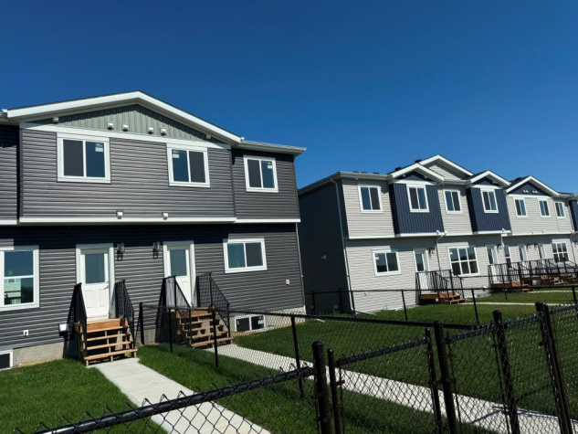 Grayhawk Blvd., Sylvan Lake, T4S 0X2, 3 Bedrooms Bedrooms, ,2.5 BathroomsBathrooms,Townhouse,For Rent,Grayhawk Blvd.,2035