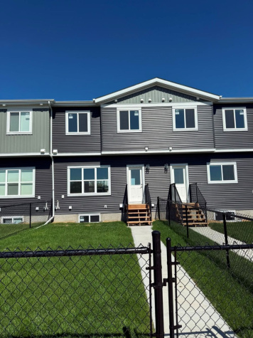 Grayhawk Blvd., Sylvan Lake, T4S 0X2, 3 Bedrooms Bedrooms, ,2.5 BathroomsBathrooms,Townhouse,For Rent,Grayhawk Blvd.,2035