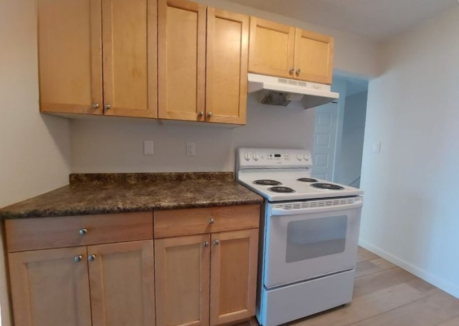 42 Onaway Avenue, Red Deer, T4P 2S5, 3 Bedrooms Bedrooms, ,1.5 BathroomsBathrooms,Four plex,For Rent,42 Onaway Avenue ,2062