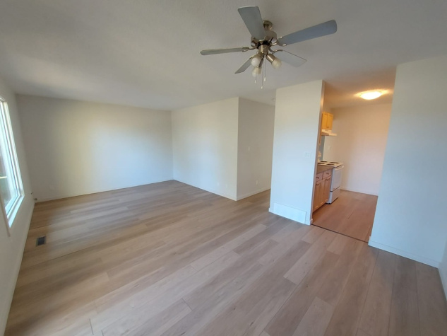 42 Onaway Avenue, Red Deer, T4P 2S5, 3 Bedrooms Bedrooms, ,1.5 BathroomsBathrooms,Four plex,For Rent,42 Onaway Avenue ,2062