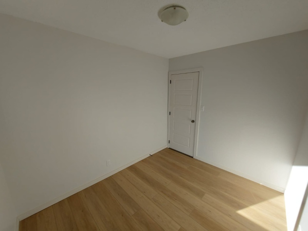 42 Onaway Avenue, Red Deer, T4P 2S5, 3 Bedrooms Bedrooms, ,1.5 BathroomsBathrooms,Four plex,For Rent,42 Onaway Avenue ,2062
