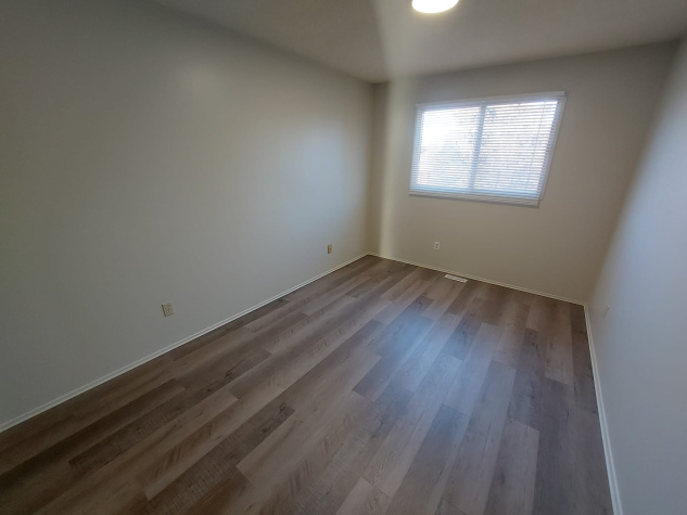 64 Boyce Street, Red Deer, T4R1L3, 3 Bedrooms Bedrooms, ,1 BathroomBathrooms,Duplex,For Rent,64 Boyce Street ,2111