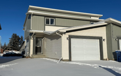 7 Greenhouse place, Red Deer, T4N 5E1, 3 Bedrooms Bedrooms, ,1 BathroomBathrooms,Duplex,For Rent,Greenhouse,2148