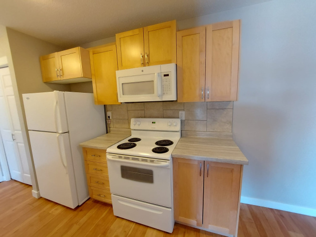 5904 51 Avenue, Red Deer, T4N 4H9, 2 Bedrooms Bedrooms, ,1 BathroomBathrooms,Apartment,For Rent,51 ,2158
