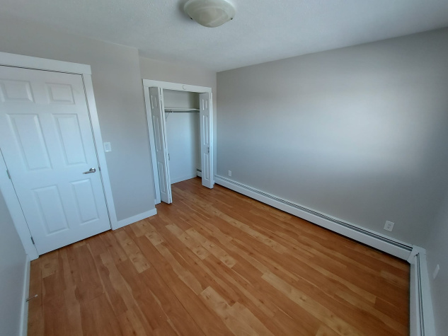 5904 51 Avenue, Red Deer, T4N 4H9, 2 Bedrooms Bedrooms, ,1 BathroomBathrooms,Apartment,For Rent,51 ,2158