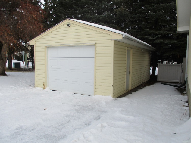 5015 C&E Trail, Lacombe, T4L 1J6, 3 Bedrooms Bedrooms, ,2 BathroomsBathrooms,House,For Rent,C&E Trail,1360