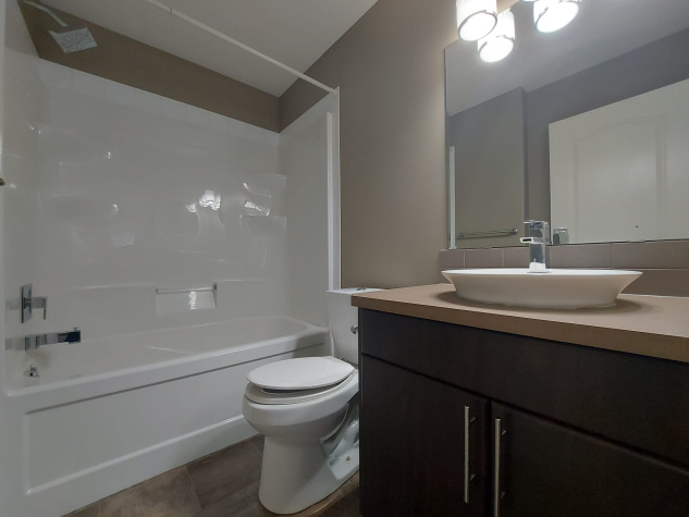 30 Carleton Avenue, Red Deer, T4P 0M8, 2 Bedrooms Bedrooms, ,2.5 BathroomsBathrooms,Townhouse,For Rent,30 Carleton Avenue,802,1397
