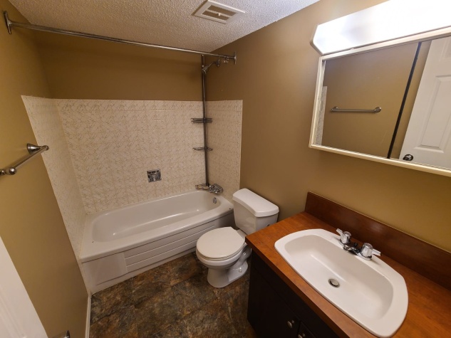 59 Ave 6821, Red Deer, 2 Bedrooms Bedrooms, ,1 BathroomBathrooms,Apartment,For Rent,Cedars,6821,1,1496