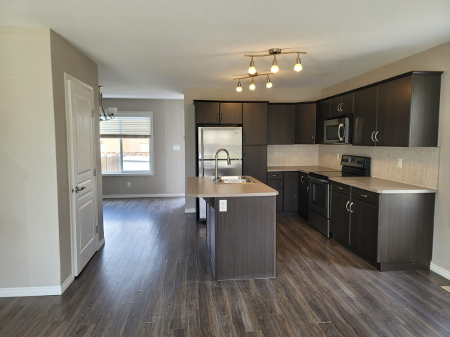 21 Rafferty Court, Sylvan Lake, 3 Bedrooms Bedrooms, ,1 BathroomBathrooms,Townhouse,For Rent,Court,1521