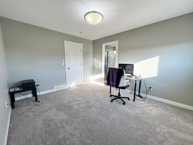 156 Hampton Close, Penhold, 4 Bedrooms Bedrooms, ,2.5 BathroomsBathrooms,Townhouse,For Rent,Hampton Close,1522