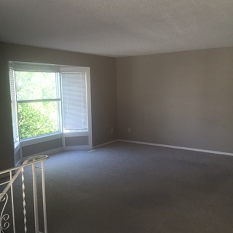 76 Eastman Crescent, Red Deer, T4R 1Y3, 2 Bedrooms Bedrooms, ,2 BathroomsBathrooms,Main,For Rent,76 Eastman Crescent,1709