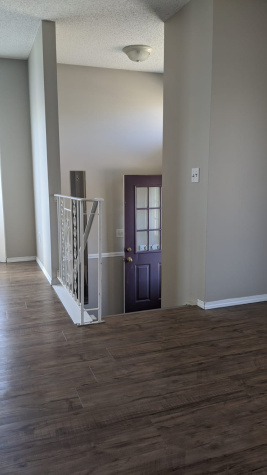 76 Eastman Crescent, Red Deer, T4R 1Y3, 2 Bedrooms Bedrooms, ,2 BathroomsBathrooms,Main,For Rent,76 Eastman Crescent,1709