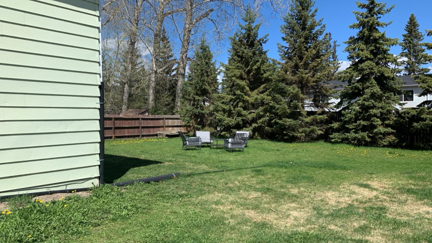 4412 47A Ave., Sylvan Lake, T4S 1N4, 3 Bedrooms Bedrooms, ,1 BathroomBathrooms,Four plex,For Rent,4412 47A Ave.,1731