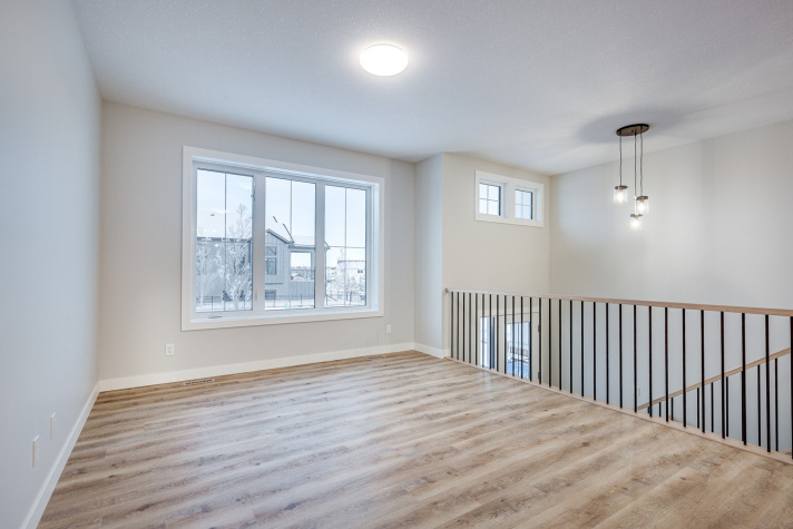 7 Station Drive, Sylvan Lake, T4S 0S6, 3 Bedrooms Bedrooms, ,2.5 BathroomsBathrooms,Townhouse,For Rent,7 Station Drive ,1843