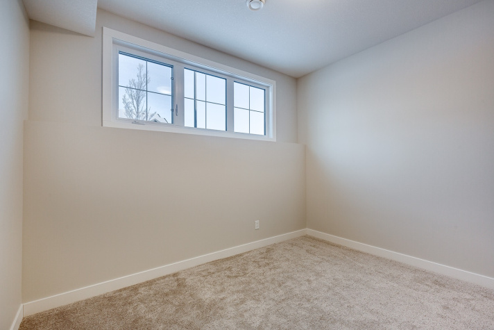 7 Station Drive, Sylvan Lake, T4S 0S6, 3 Bedrooms Bedrooms, ,2.5 BathroomsBathrooms,Townhouse,For Rent,7 Station Drive ,1843