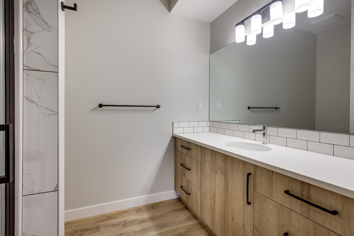 7 Station Drive, Sylvan Lake, T4S 0S6, 3 Bedrooms Bedrooms, ,2.5 BathroomsBathrooms,Townhouse,For Rent,7 Station Drive ,1843