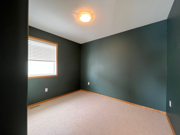 18 Hansen Close, Sylvan Lake, T4S 2P1, 3 Bedrooms Bedrooms, ,1 BathroomBathrooms,Main,For Rent,18 Hansen Close,1886