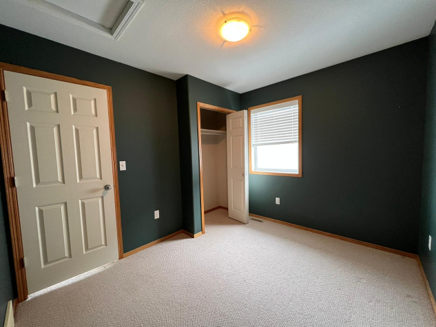 18 Hansen Close, Sylvan Lake, T4S 2P1, 3 Bedrooms Bedrooms, ,1 BathroomBathrooms,Main,For Rent,18 Hansen Close,1886