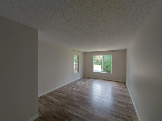 6305 61 Avenue, Red Deer, T4N 5R6, 3 Bedrooms Bedrooms, ,1 BathroomBathrooms,Main,For Rent,6305 61 Avenue,1899