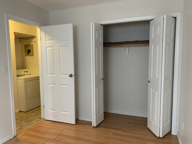 5719 54 Street, Rocky Mountain House, T4T 1H8, 3 Bedrooms Bedrooms, ,1.5 BathroomsBathrooms,Four plex,For Rent,5719 54 Street,1929