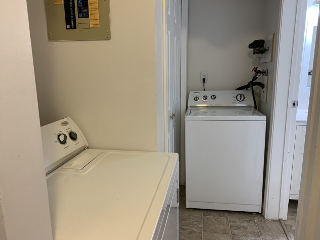 5719 54 Street, Rocky Mountain House, T4T 1H8, 3 Bedrooms Bedrooms, ,1.5 BathroomsBathrooms,Four plex,For Rent,5719 54 Street,1929